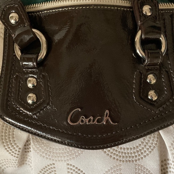 Coach Tan and Brown Shoulder Bag - Picture 9 of 10
